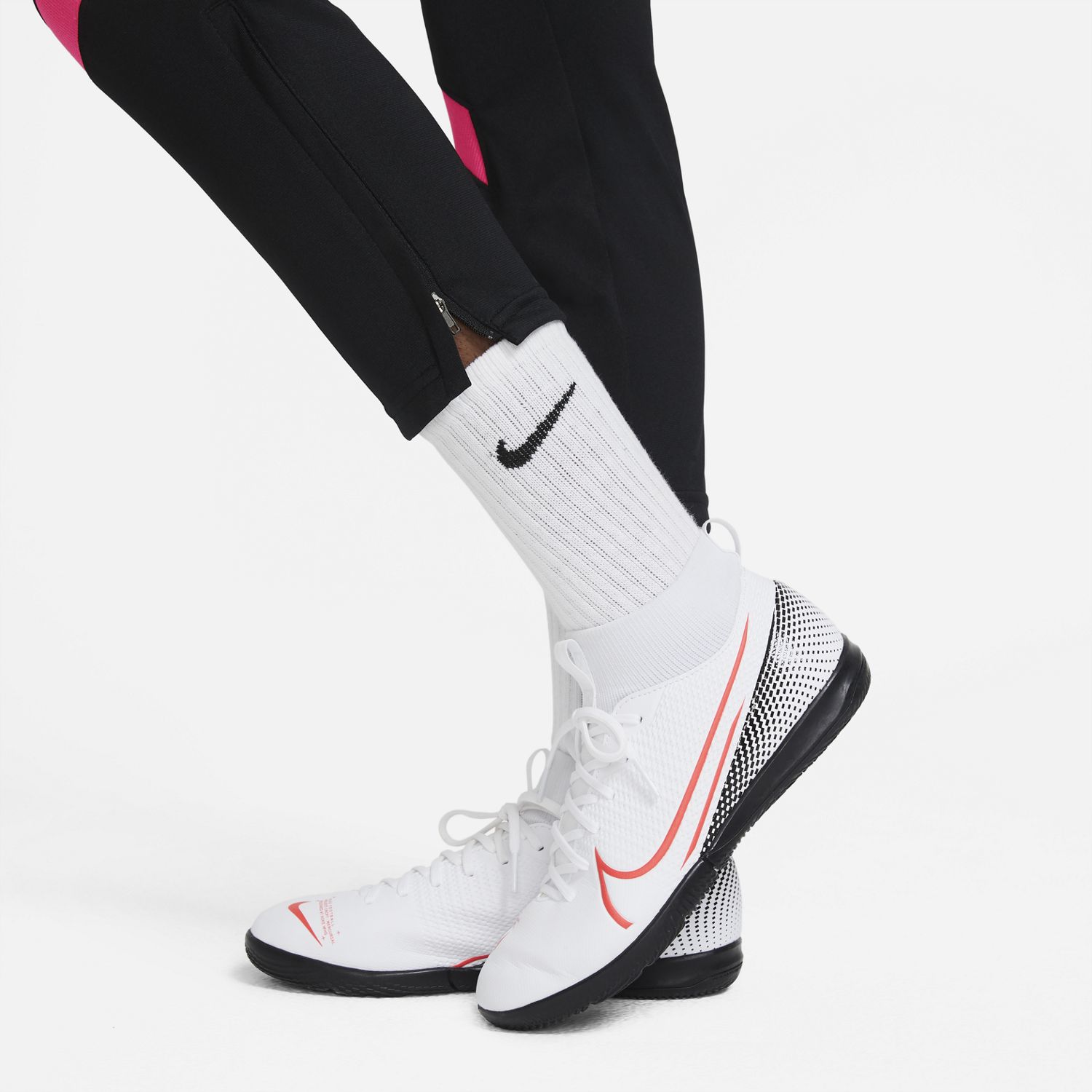 NIKE PSG JORDAN STRIKE TRK SUIT JUNIOR â Willkommen bei radosport.at